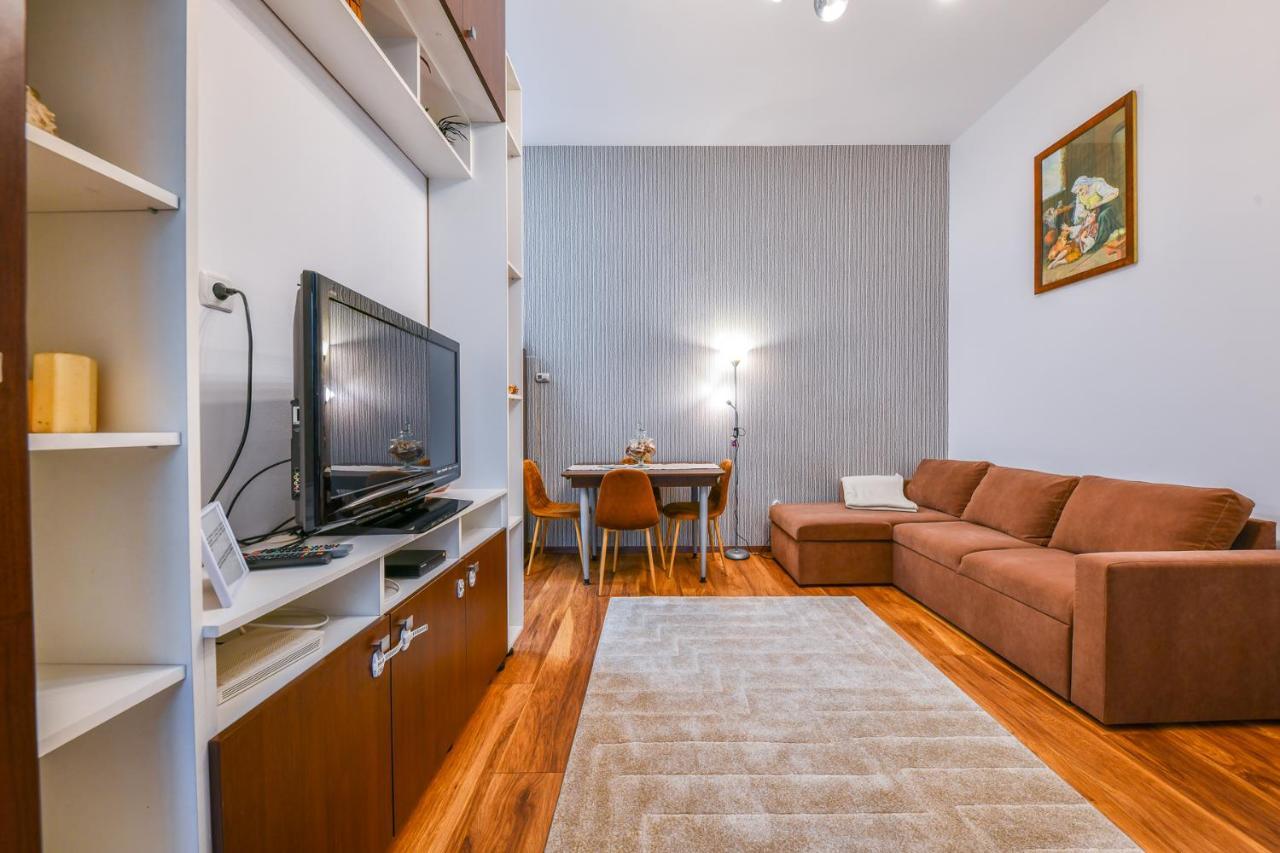 Glam Apartment Cluj Napoca Bagian luar foto